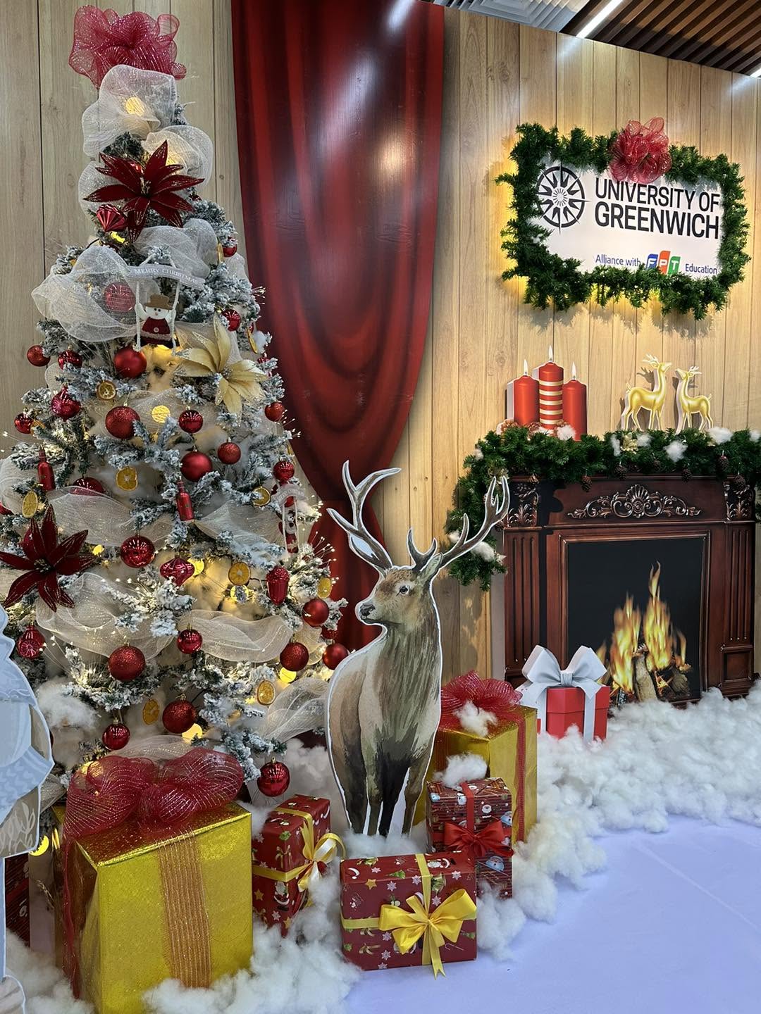 Dịch Vụ Trang Trí Noel Ở Masteri West Heights